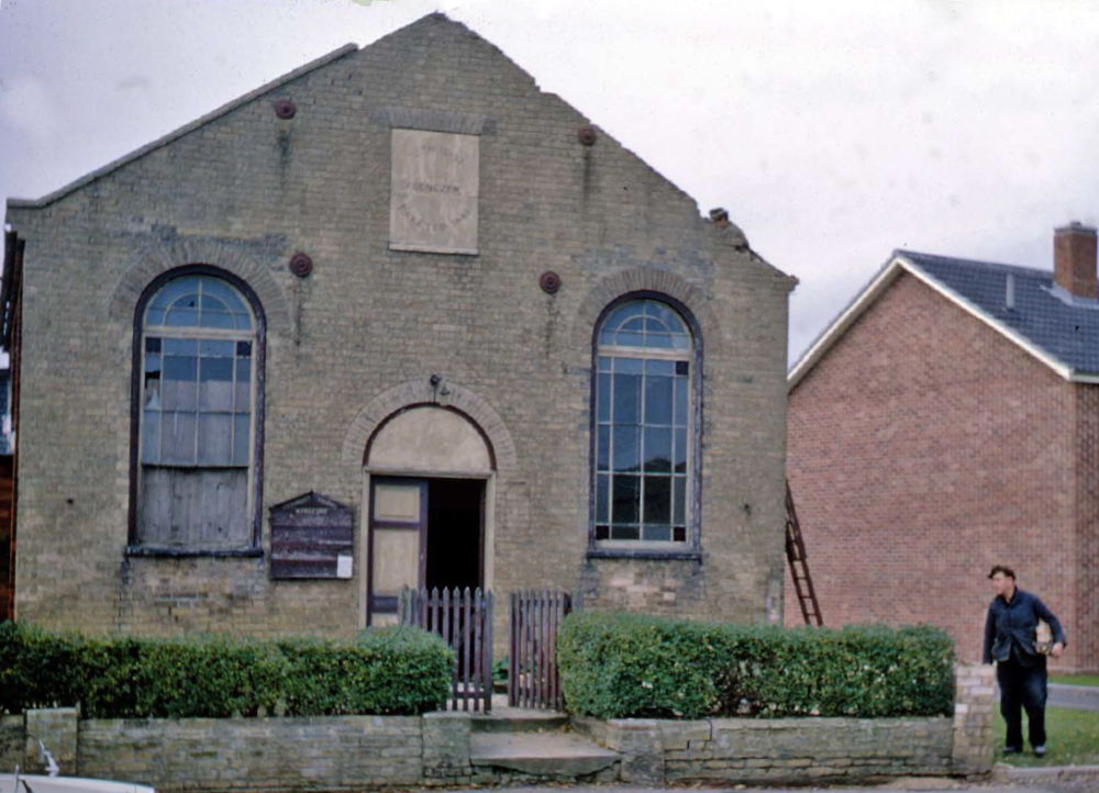 Demolishing the "Ebenezer" Chapel 1969 (1)