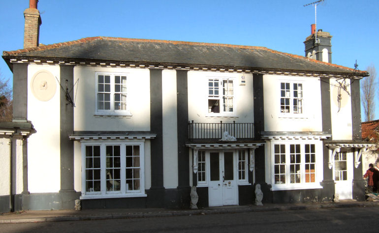The Red Lion and White Lion Hotel